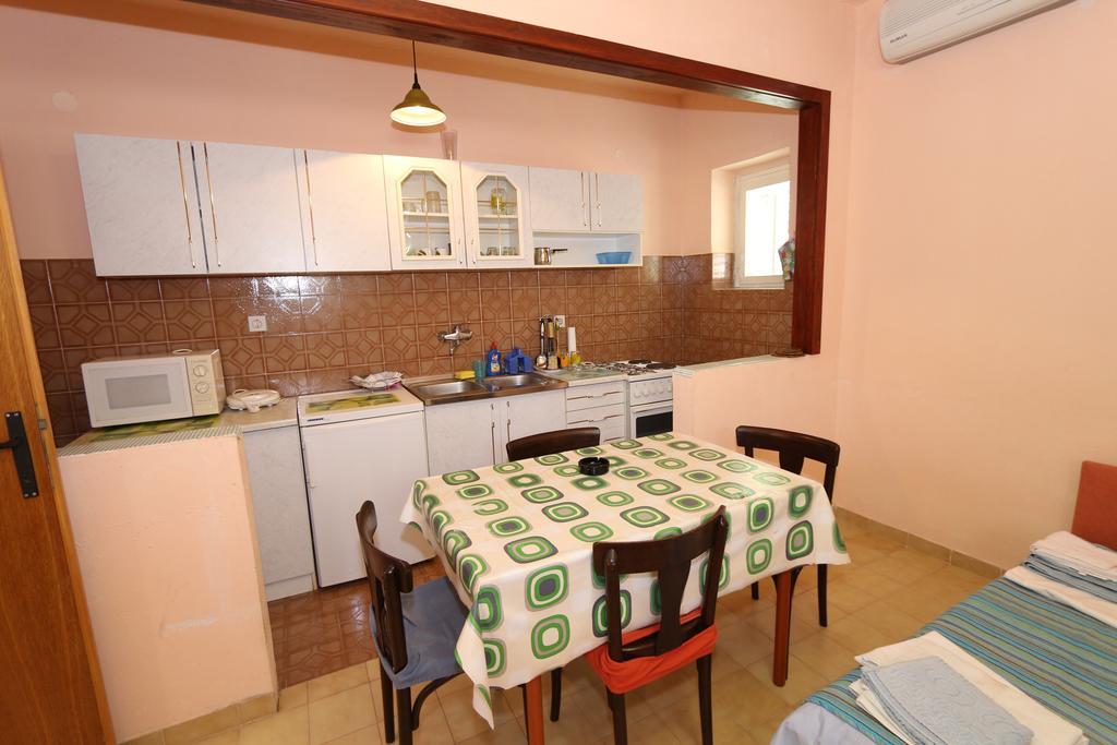 Apartments Antoneta Makarska Eksteriør bilde