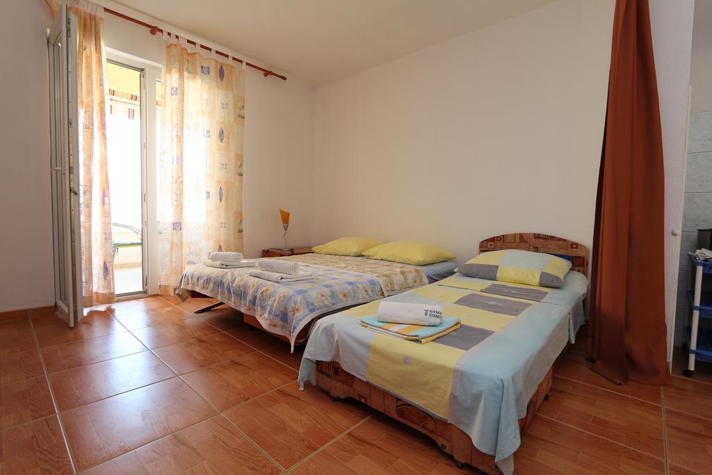 Apartments Antoneta Makarska Eksteriør bilde