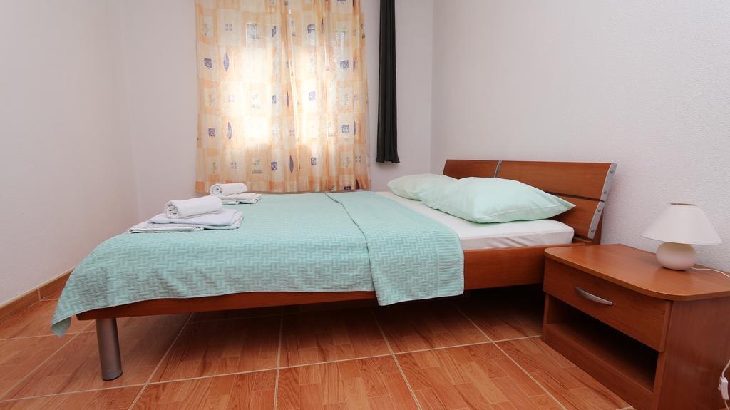 Apartments Antoneta Makarska Eksteriør bilde