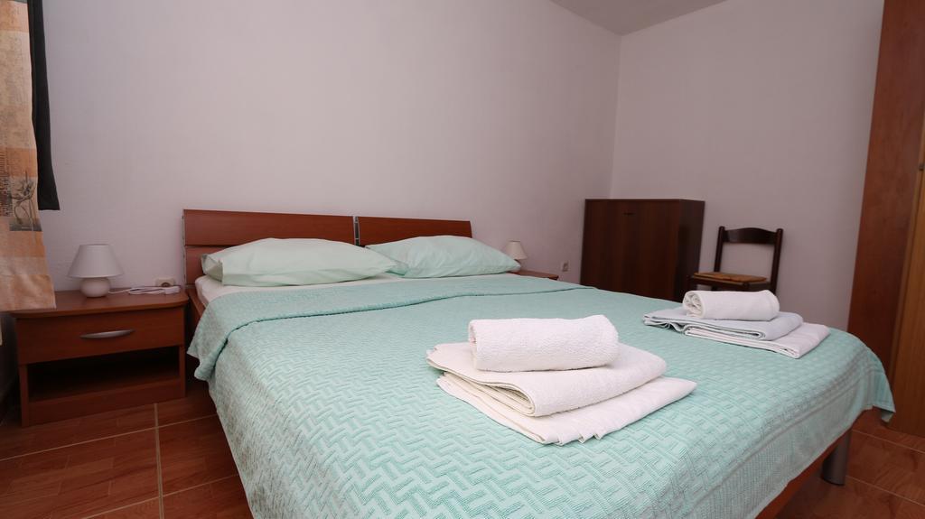 Apartments Antoneta Makarska Eksteriør bilde