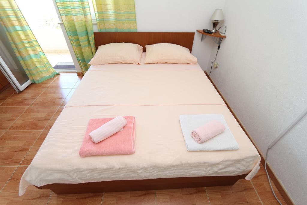 Apartments Antoneta Makarska Eksteriør bilde